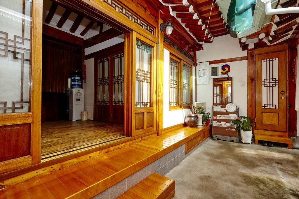 Hue Hanok Guesthouse Séoul Extérieur photo